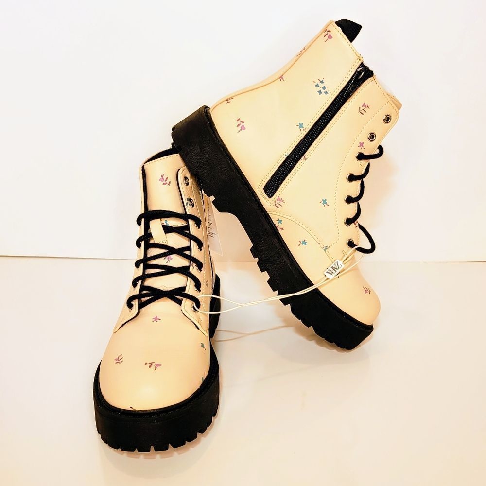NWT Zara's Girl's Size 3.5 Floral Ankle Boots - Picture 4 of 12